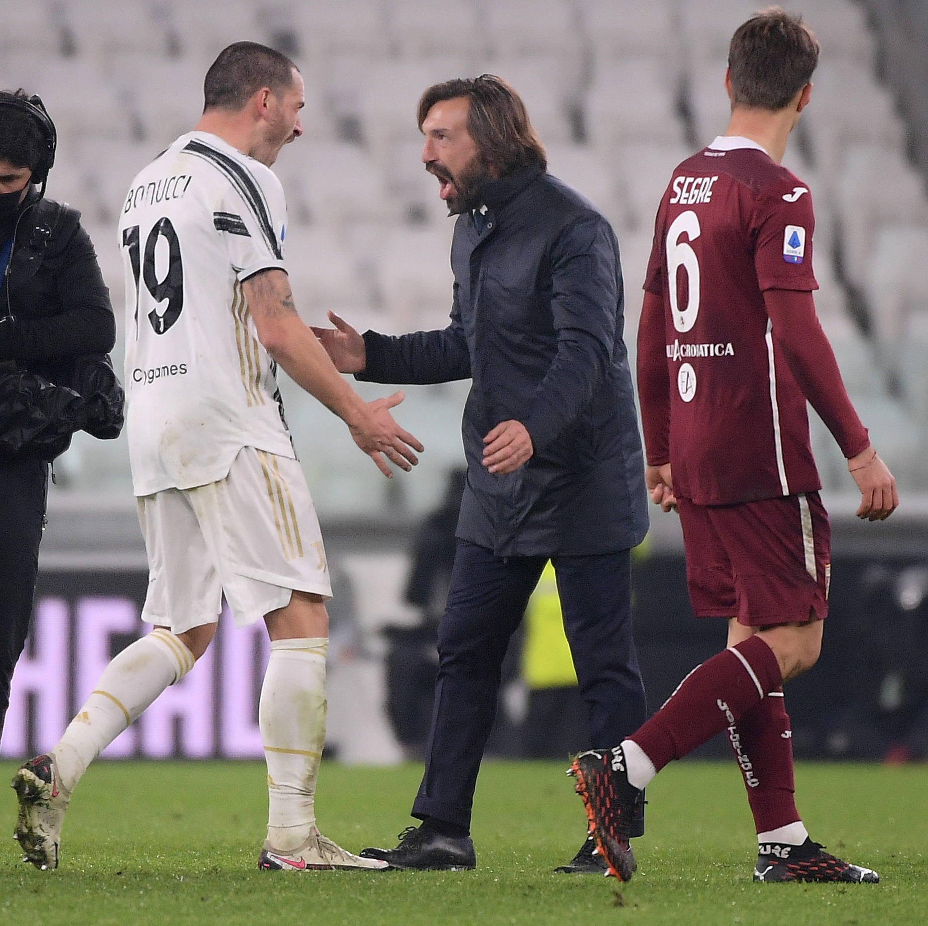 开云中国官网-凯恩在尤文图斯比赛中持续失利，大比分获胜引发热议！上演精彩一战(尤文图斯ea纪念)