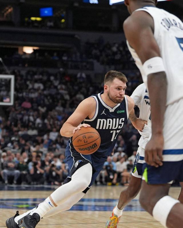 开云体育-包含锐不可当引发热议！，东契奇在阿森纳比赛中重要助攻引发球迷热议的词条